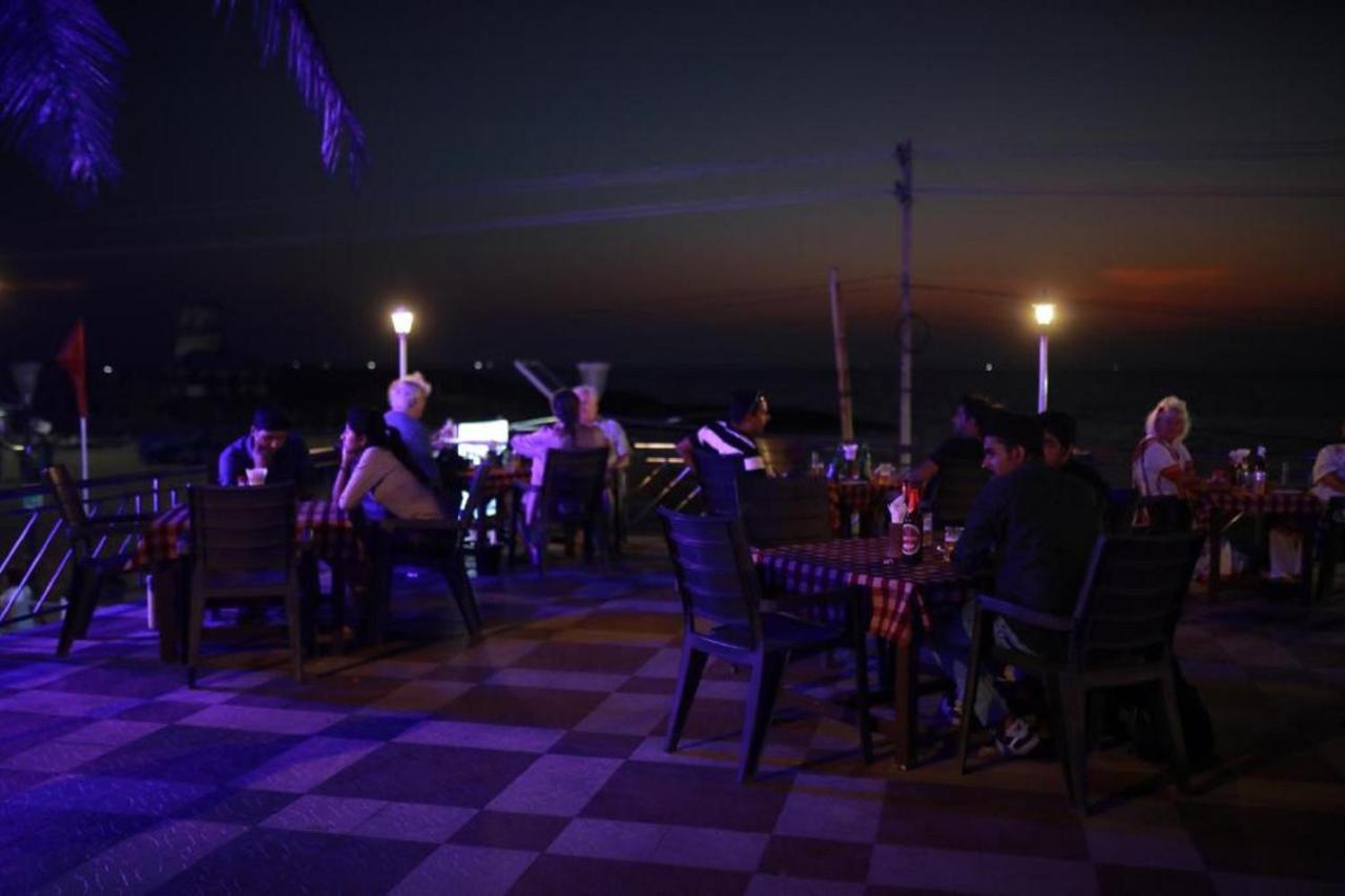 Seaface Beach Resort Kovalam Kültér fotó